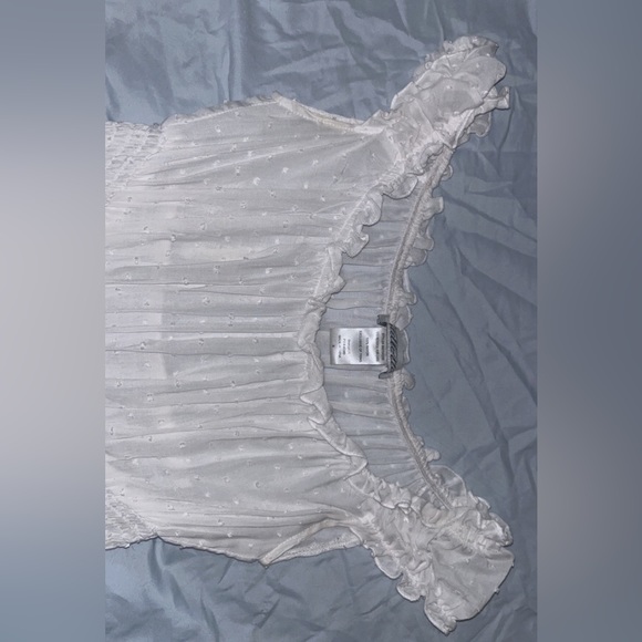 White romper - Picture 2 of 3